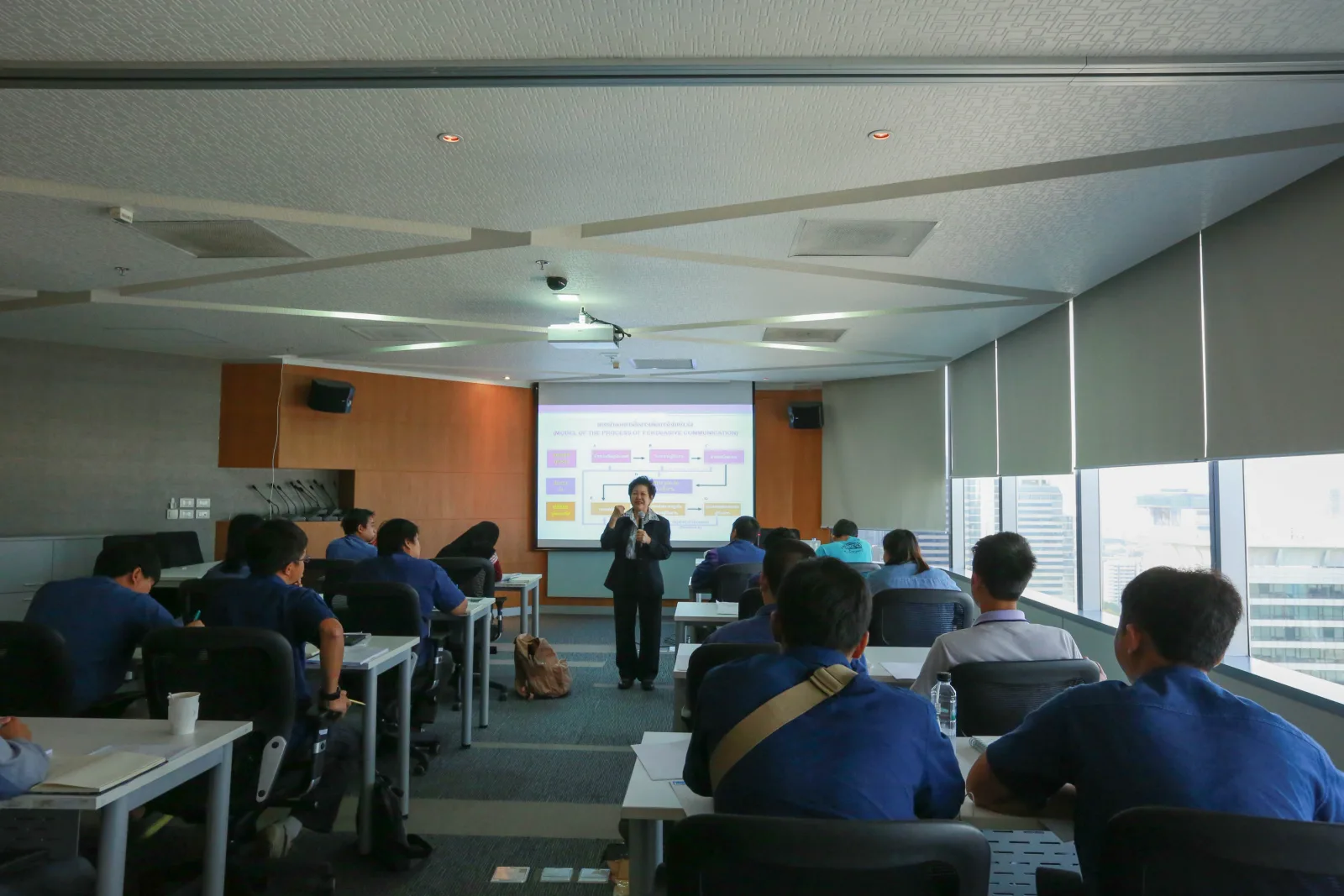 มูลนิธิปิดทองหลังพระ — ภาพจริงจากเว็บเดิม ComInnoCenter