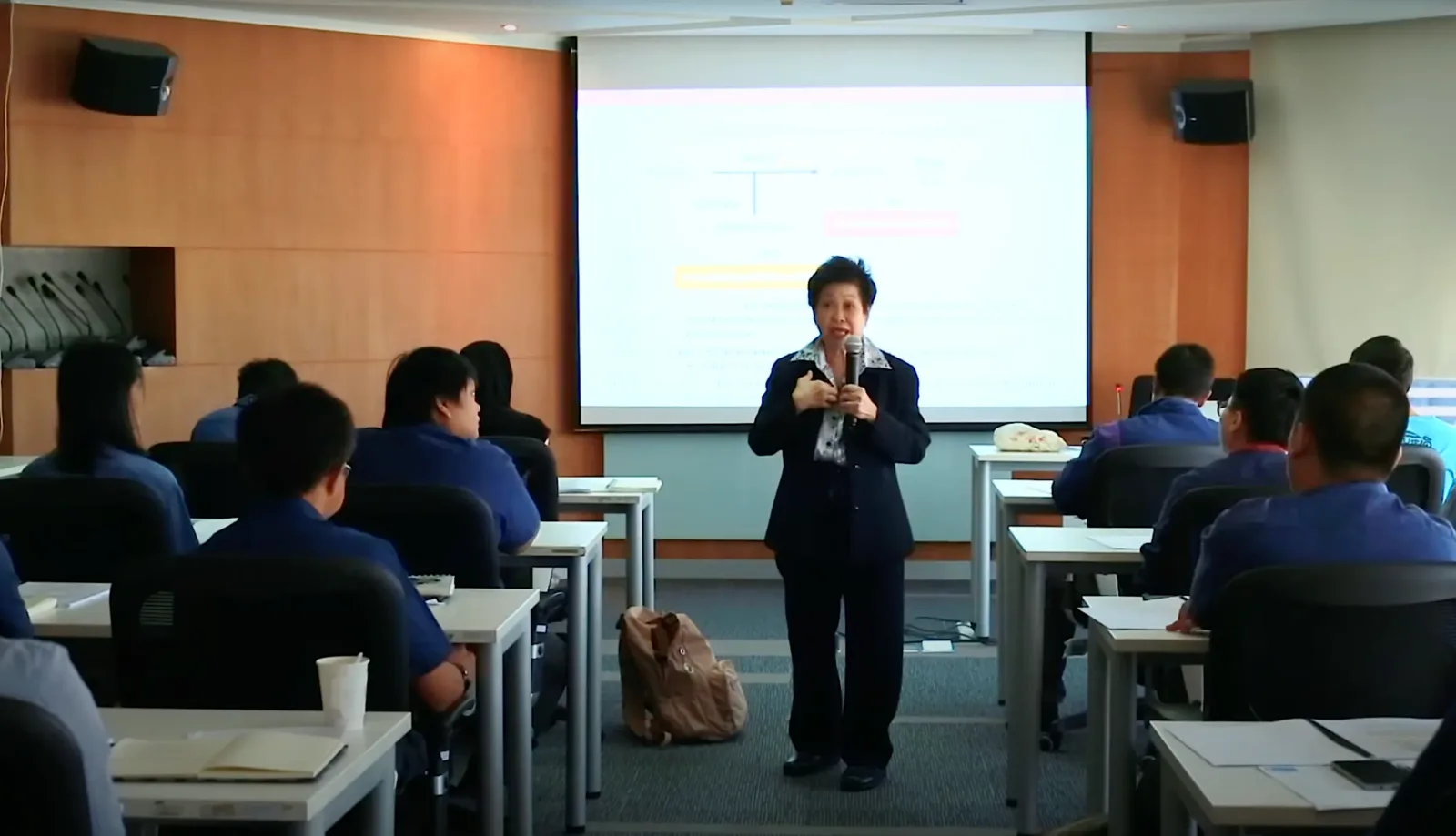 มูลนิธิปิดทองหลังพระ — ภาพจริงจากเว็บเดิม ComInnoCenter